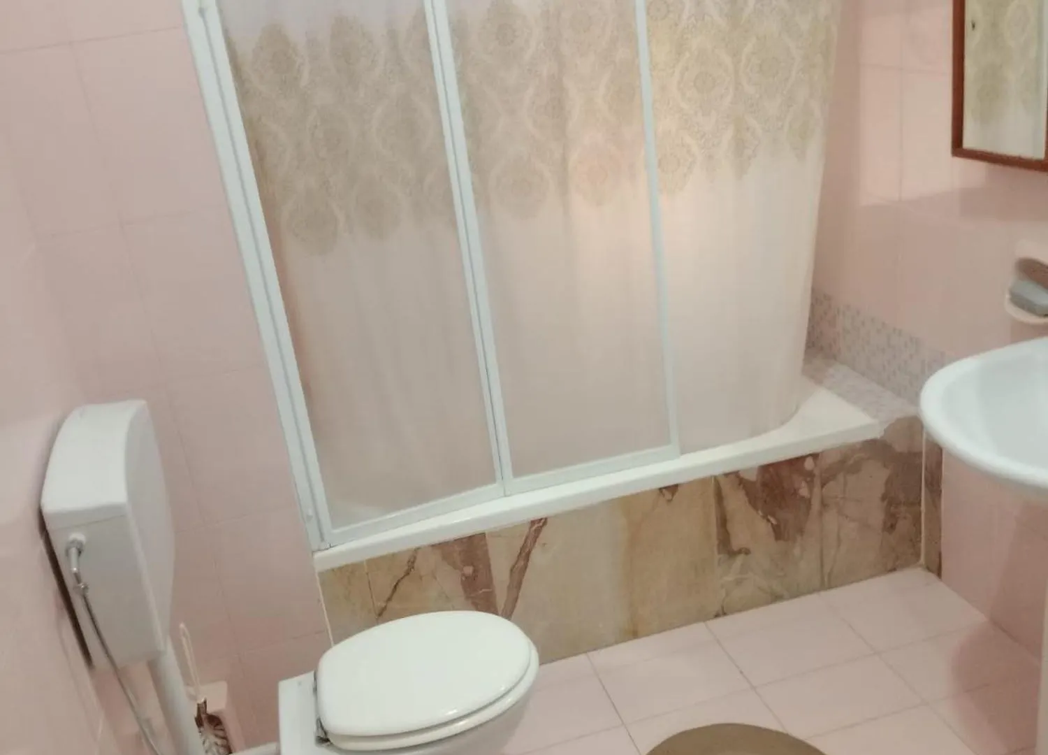 Framami Red Ballerino Palermo Guest house